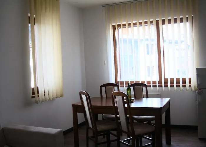 Parkview Complex Large Flat Next To Lift Bansko