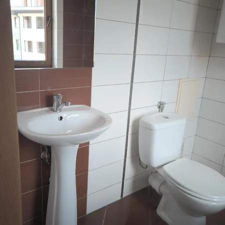 Parkview Complex Large Flat Next To Lift *